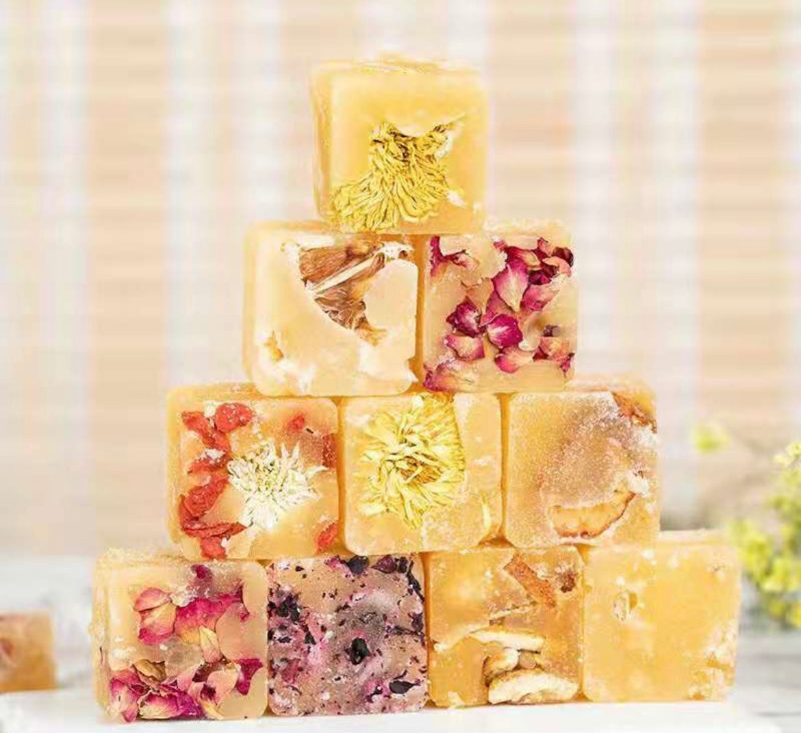 Gourmet Honey Sugar Cubes with Flowers